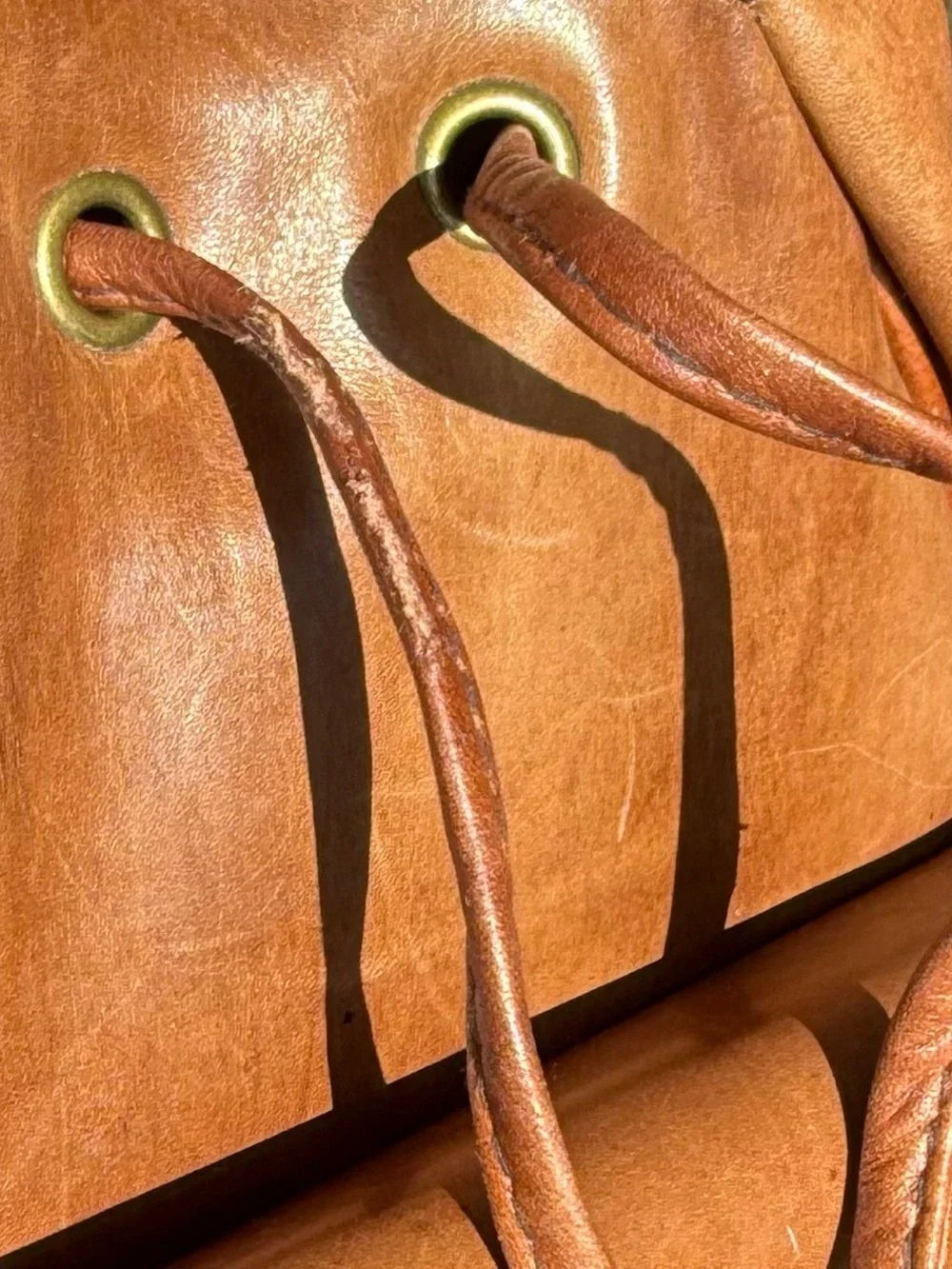 Hidesign Leather Sling Backpack Bag Adjustable Strap